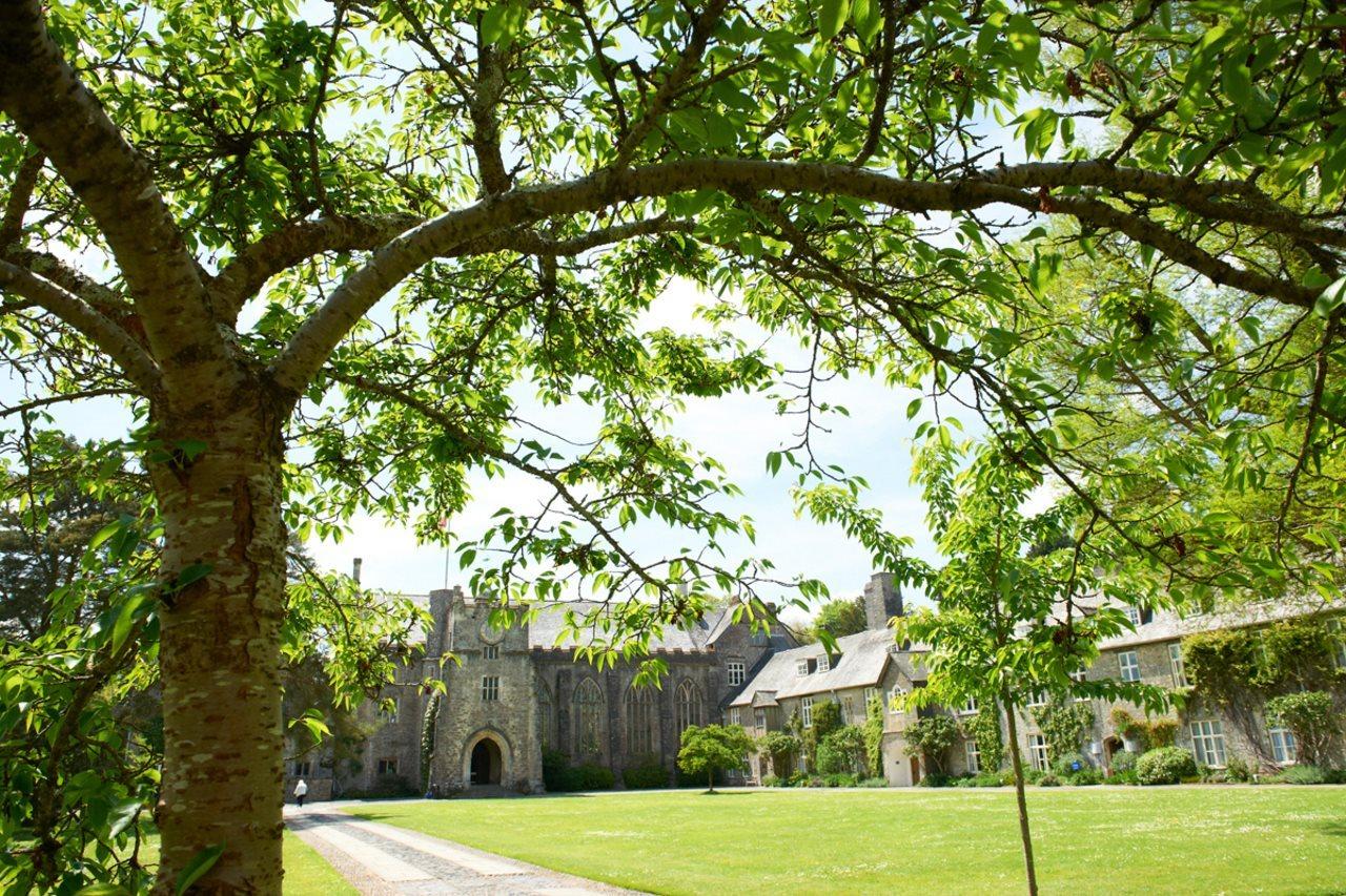 Dartington Hall Totnes Esterno foto